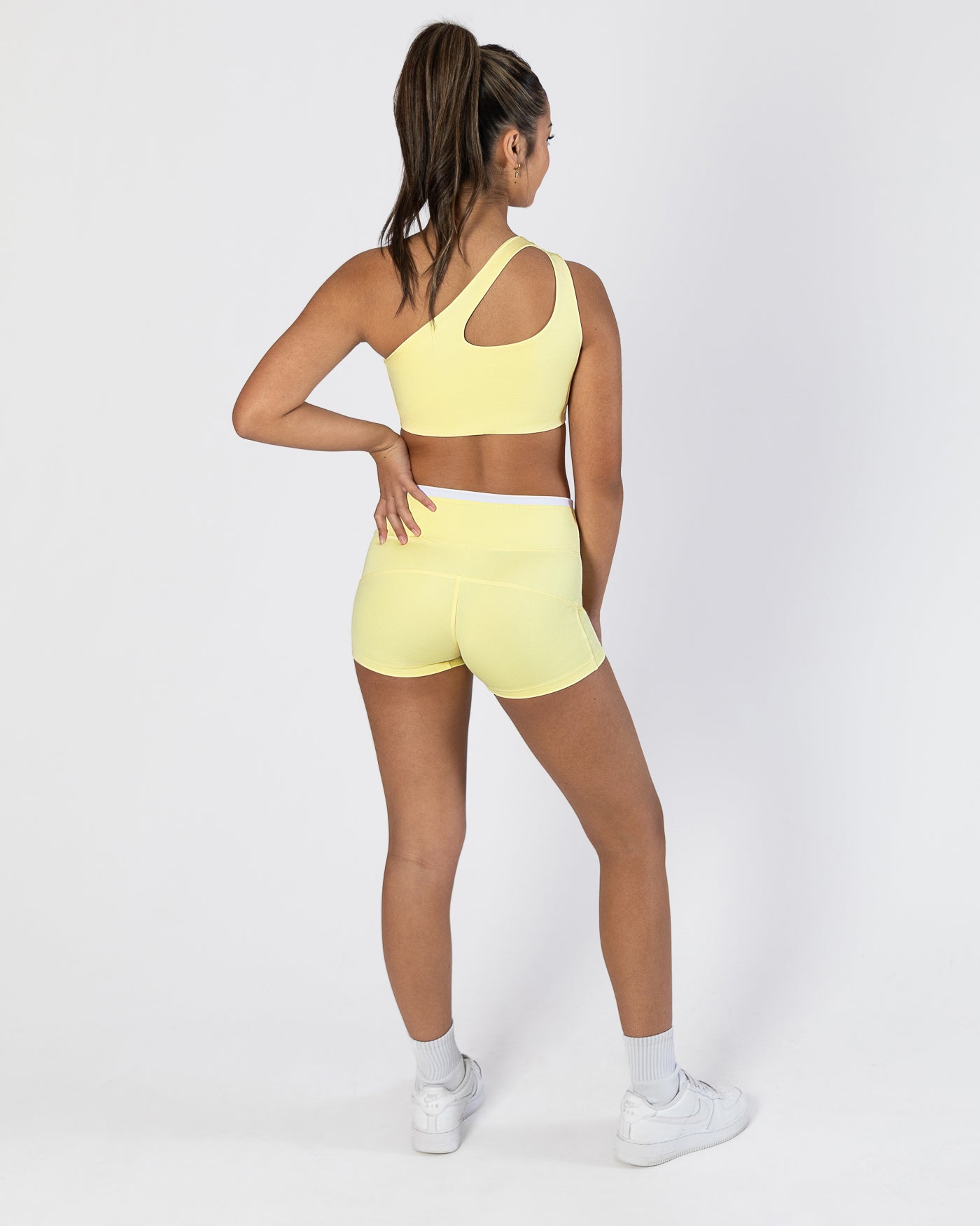 Kara Contrast Short